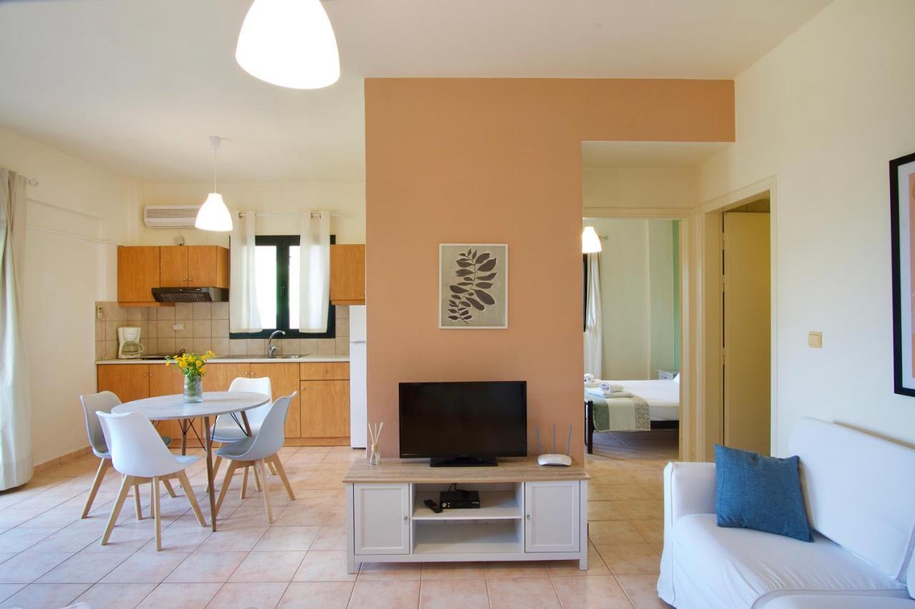Lygaria Beach Apts Лигарья Экстерьер фото
