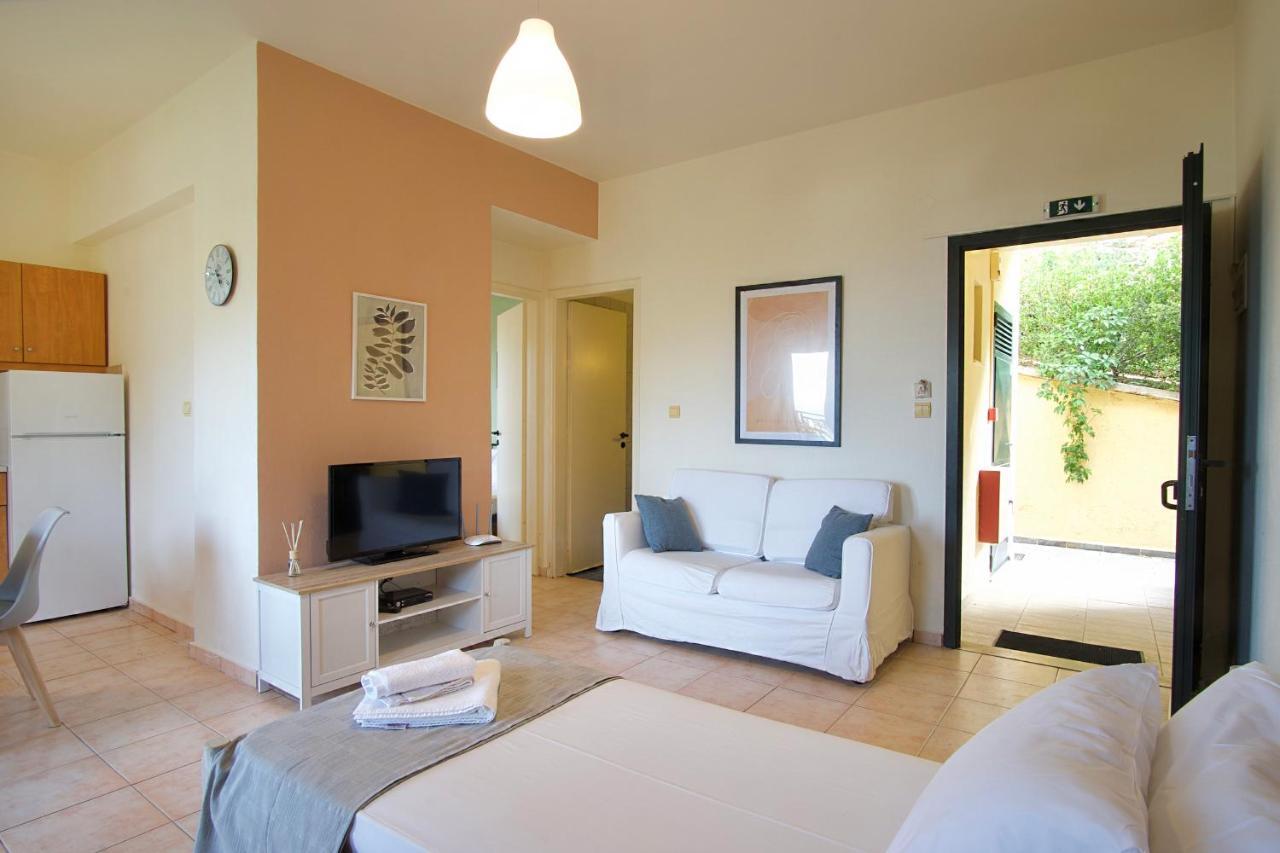 Lygaria Beach Apts Лигарья Экстерьер фото